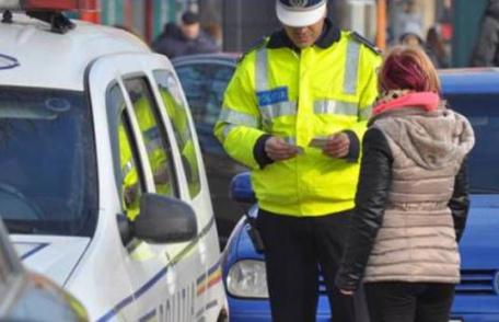 Poliţiştii rutieri au împărțit amenzi pietonilor indisciplinați