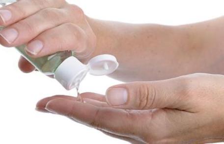 Iată cât de periculoase sunt pentru sănătate gelurile de mâini antibacteriene