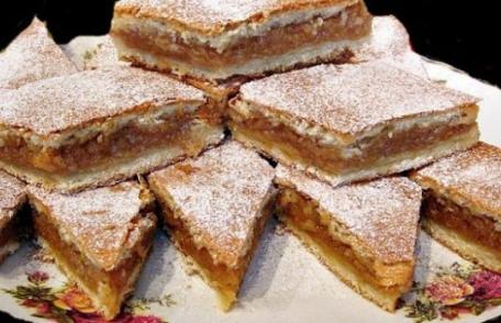 Plăcintă cu mere – rețeta tradițională