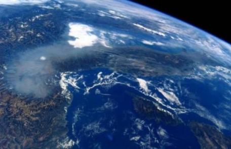 Un nor alb și dens a acoperit toată Italia. Anunțul cutremurător făcut de experții NASA