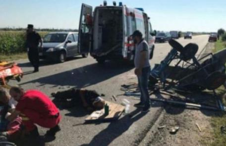 Un căruțaș și soția lui au ajuns la spital după un ce un şofer în vârstă de 71 de ani a intrat pe contrasens