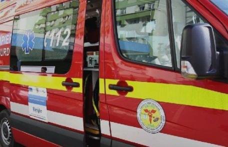 Doi tineri răniți în urma unui accident de circulaţie produs pe fondul neacordării de prioritate