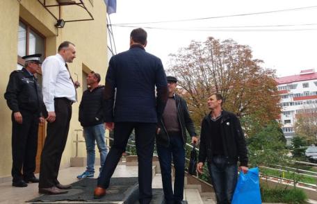 Soluţii identificate pentru botoşănenii care nu au beneficiat astăzi de serviciile Serviciului de Permise şi Înmatriculări