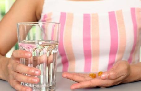 Ce se întâmplă dacă iei medicamentele cu apă carbogazoasă