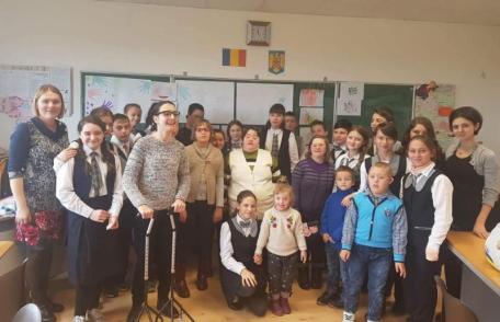PRIETENIE fără bariere la Școala Cornerstone din Dorohoi - FOTO