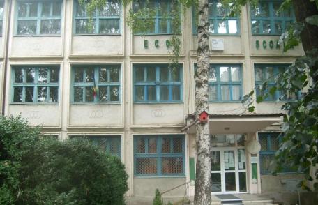 Şcoala nr. 5 Dorohoi: Directorul face apel la autorităţile locale privind consumurile de utilităţi