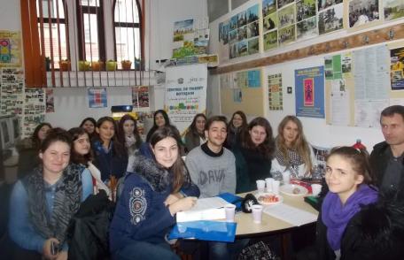 Ziua Internațională a Voluntarilor sărbătorită de DJST Botoșani - FOTO