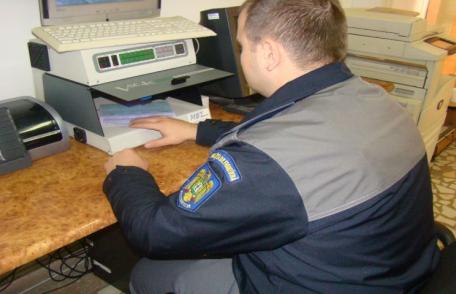 Permis de conducere fals, depistat la controlul de frontieră 