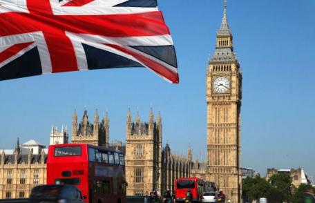 Românii vor putea continua să locuiască, să studieze şi să muncească în Marea Britanie, în baza unui nou STATUT