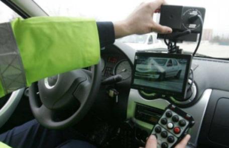 Doi șoferi au dat radarul Poliției peste cap! Cu ce viteză circulau pe drumurile județului