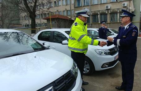 7 autospeciale noi au intrat în dotarea IPJ Botoşani. Vezi ce mașini au primit - FOTO
