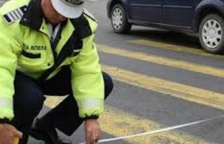 Neacordare de prioritate. Pieton accidentat pe zebră de un şofer grăbit!