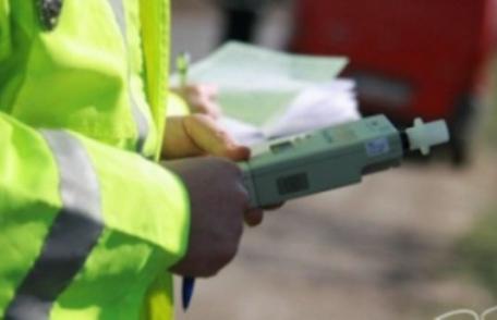 Tânăr din Dorohoi, depistat la volan cu permisul suspendat și sub influența alcoolului