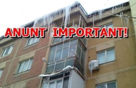 Primăria Dorohoi informează: cetățenii au obligația să îndepărteze țurțurii de pe blocurile în care locuiesc!