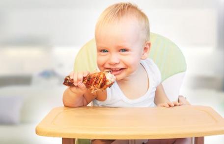 Capcane în alimentația bebelușului