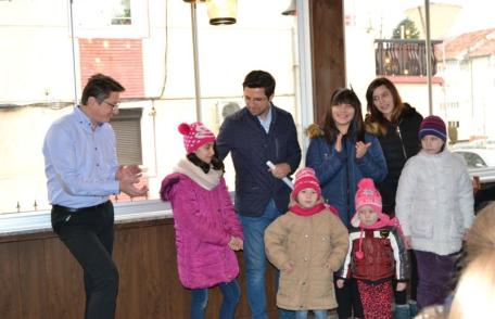 Recompense pentru copiii merituoși de la Floare de Colț Dorohoi - FOTO