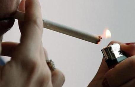 Cât de periculos este să fumezi dimineața la trezire