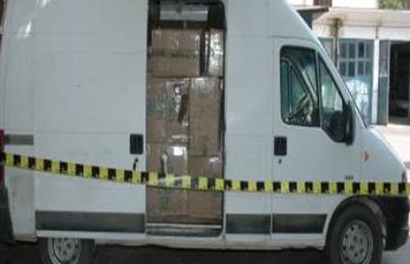 Record : Reținut pentru 62.500 pachete de ţigări  transportate ilegal