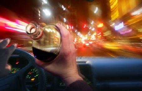 Cinci dosare penale întocmite de polițiști pentru șoferi depistați sub influența alcoolului la volan