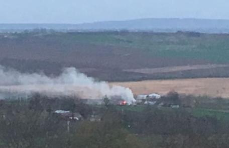 Focuri scăpate de sub control: Incendii de vegetație uscată în lanț