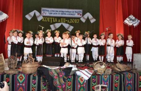 Grădiniţa Nr. 6 Dorohoi organizează Festivalul - Concurs interjudeţean „Din lada cu zestre a bunicii” ediția a IV-a