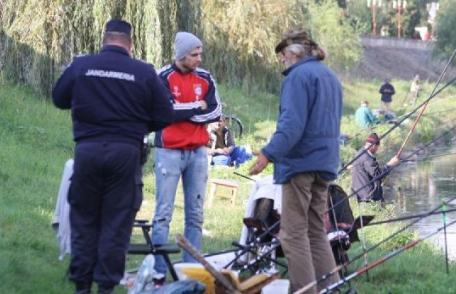 Zone de agrement verificate în minivacanţa de 1 Mai. Jandarmii au aplicat amenzi de peste 11 mii lei