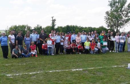 Vezi câștigătorii concursului „Cu viața mea apăr viața”, etapa județeană, desfășurat la Dorohoi