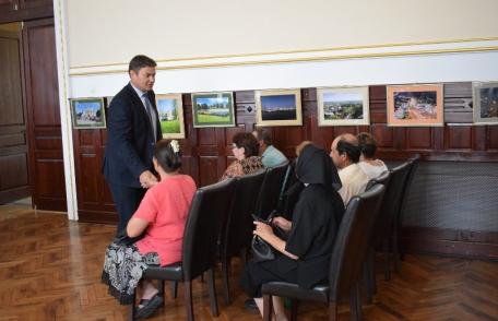 Ajutoare de urgenţă de la Guvern, destinate unor familii sau persoane singure din judeţ, cu probleme financiare sau de sănătate - FOTO