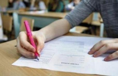 Reguli de respectat pentru absolvenţii clasei a XII-a care încep luni Examenul Maturităţii