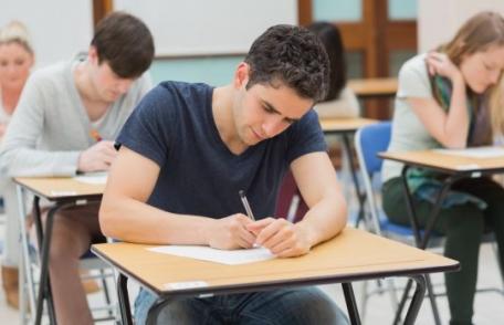 Astăzi începe examenul de Bacalaureat - etapa scrisă