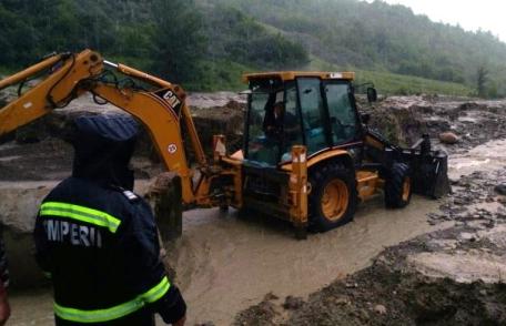 CODUL PORTOCALIU de inundații, prelungit până luni la ora 16:00