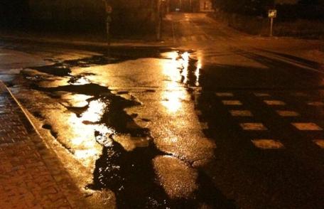 Dorohoi: Canalizarea înfundată dă dureri de cap locatarilor