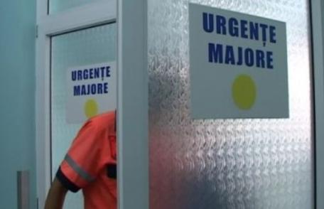 Situație tragi-comică! A vrut să se opereze singur cu flexul!