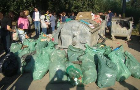 Colegiul Național „Grigore Ghica” Dorohoi și „Let’s do it, România!” - FOTO