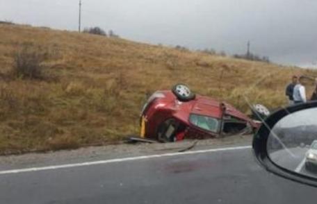 Cercetat de polițiști după ce a condus în stare de ebrietate, o mașină neînmatriculată și a plecat de la locul accidentului