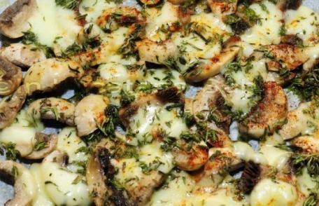 Ciuperci cu mozzarella și cimbru