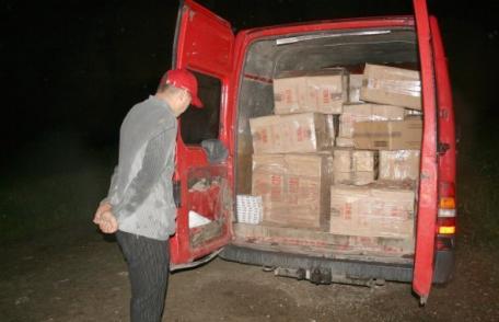 74 950 de pachete de tigări şi două maşini confiscate pentru contrabandă
