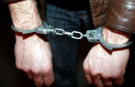 Un botoșănean, arestat pentru înşelăciune şi uz de fals