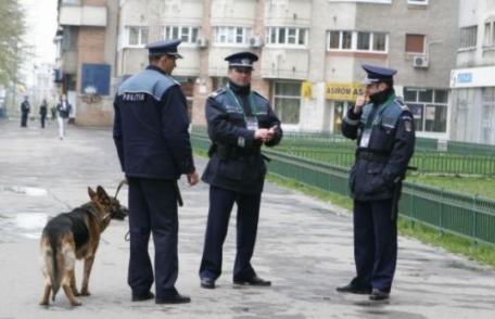 Bar din Dorohoi spart de doi puștani. Au sustras bani şi sticle cu băuturi alcoolice!