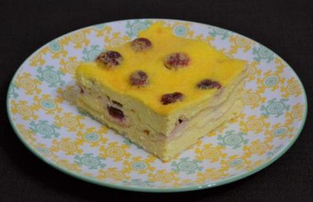 Lasagna dulce, cu brânză şi vişine