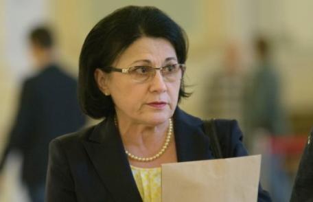 Ecaterina Andronescu: „Vom avea în fiecare sală de clasă o tablă inteligentă și un laptop pe catedră”