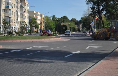 Dorohoi: Astăzi s-a făcut recepţia pe bulevard la tronsonul modernizat de către Transporturi Auto