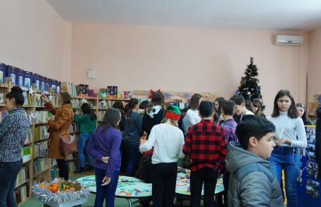 Târgul de Carte de Crăciun – un eveniment fundraising de succes la Biblioteca Municipală Dorohoi - FOTO