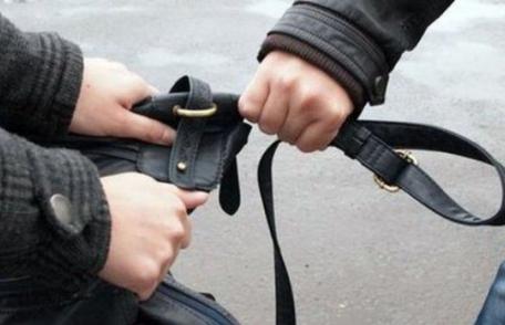 Tânăr de 19 ani din Dorohoi cercetat pentru tâlhărie