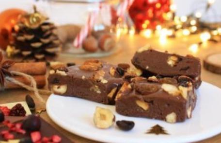 Ciocolată de casă cu alune prăjite