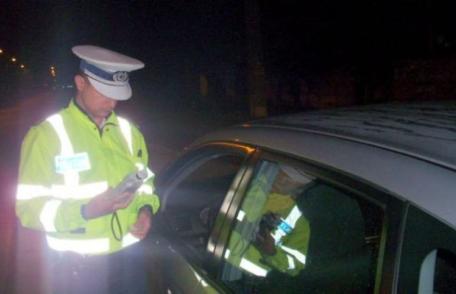 Surpriză pentru polițiștii drohoieni! Tânăr prins băut și fără permis la volanul unei mașini fără asigurare