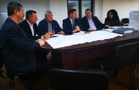 Cancelaria Prefectului: Încă o etapă finalizată în cadrul Programului naţional de cadastru şi carte funciară - FOTO