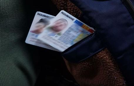 Cărţi de identitate false, descoperite la controlul de frontieră din Vama Stânca