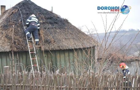 Incendiu izbucnit la o casă din Pomârla! O femeie a fost rănită – FOTO