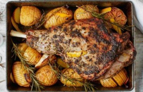 Cea mai fragedă friptură de miel la cuptor